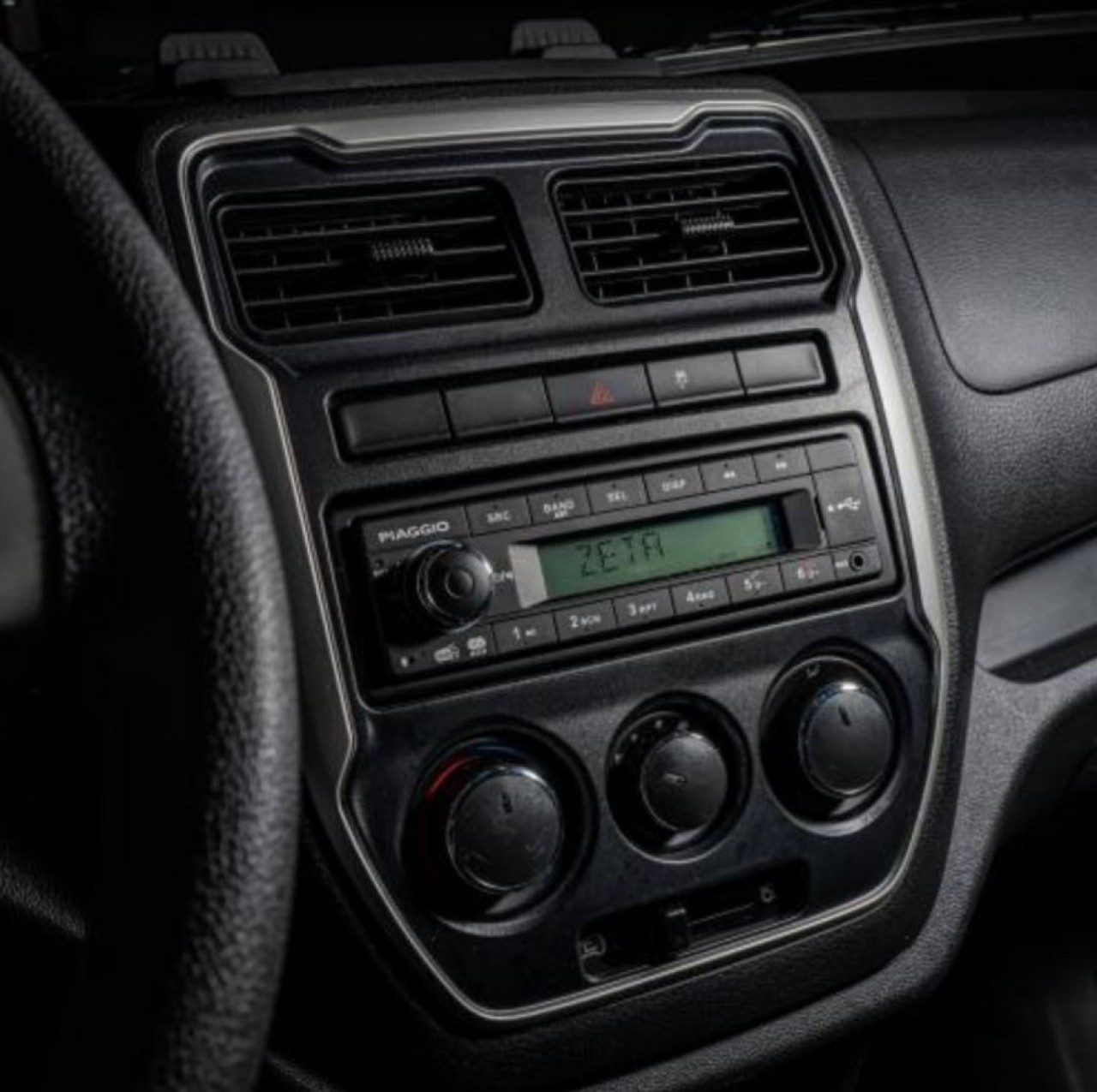 Piaggio DAB-Radio mit Bluetooth für Porter NP6